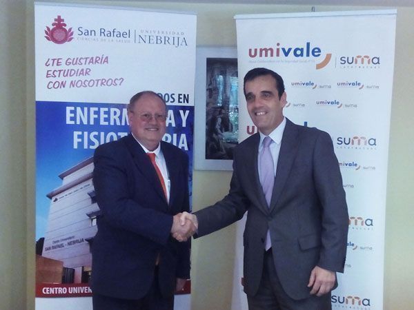 Firma del convenio de colaboración umivale y Universidad de Nebrija