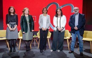 MªJesús Terradillos, Carmen de Pablo y Zarzosa, Ana María Gómez Gálligo, Beatriz Valle Fernández y Emilio Manuel Muñoz García