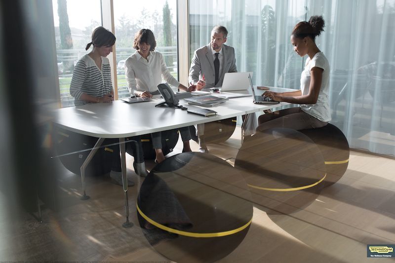hotelsspa__WellnessBall-ActiveSitting+wellnessballactivesitting_image_x_all_x_(4)_22226