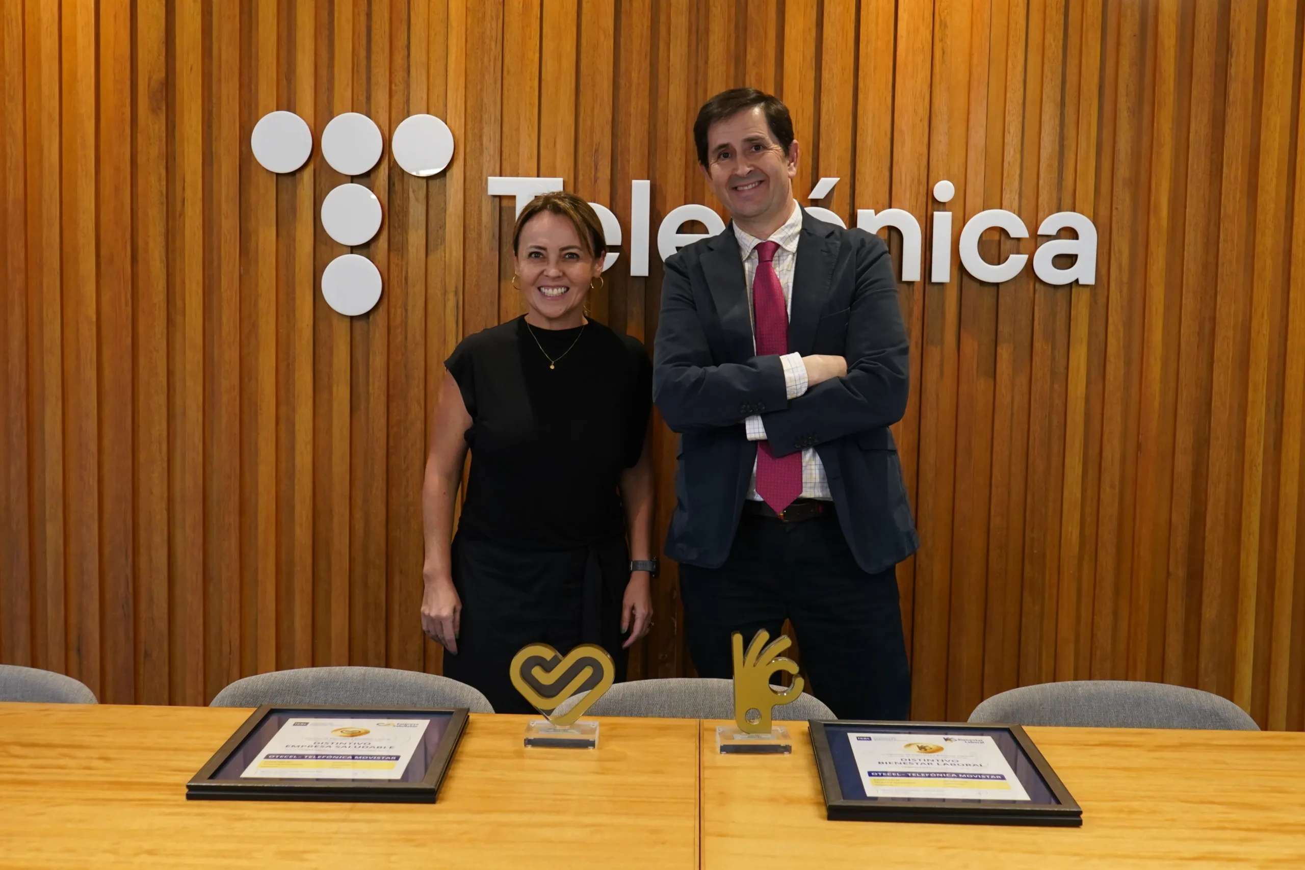 Telefónica Movistar es la primera empresa en recibir los distintivos de Empresa Saludable y de Bienestar Laboral por parte del ISBL