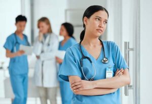 estres laboral sanitarios