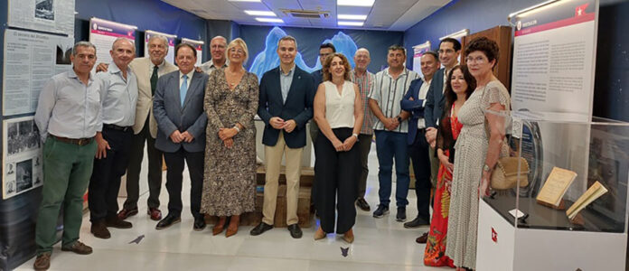 Foto_institucional_de_grupo_del_acto_de_inauguración_FraternidadMuprespaAXA